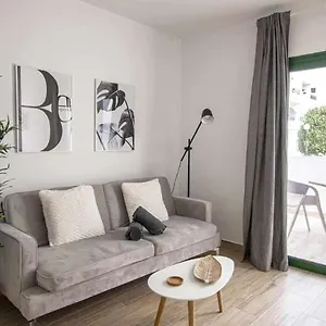 https://holyhome-premium-109.in-canary-islands.com
